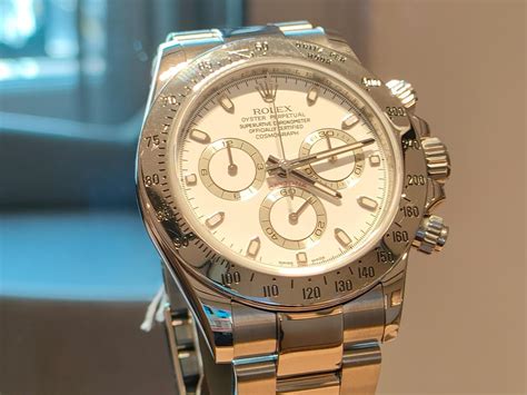 ロレックス（ROLEX）認定中古時計は高い？販売店のブヘラ（B.